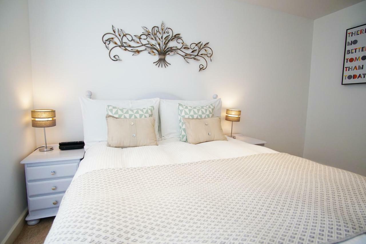 Ocean Views 4 Apartment New Quay Екстериор снимка