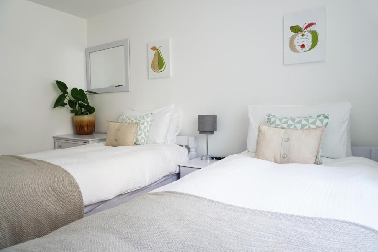 Ocean Views 4 Apartment New Quay Екстериор снимка