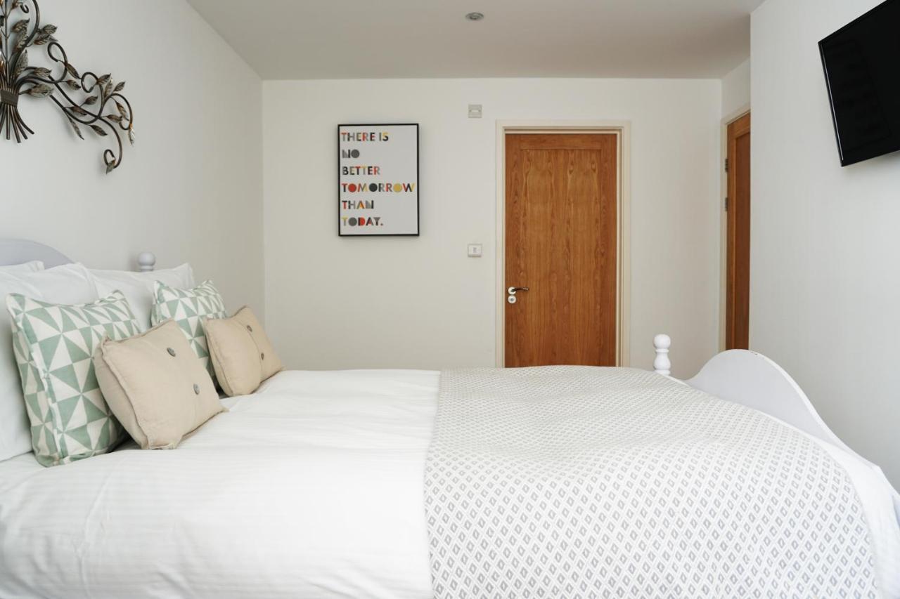 Ocean Views 4 Apartment New Quay Екстериор снимка